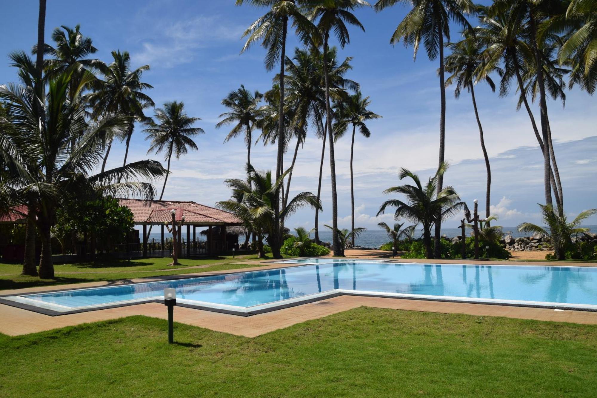 Sanmali Beach Hotel Marawila Buitenkant foto