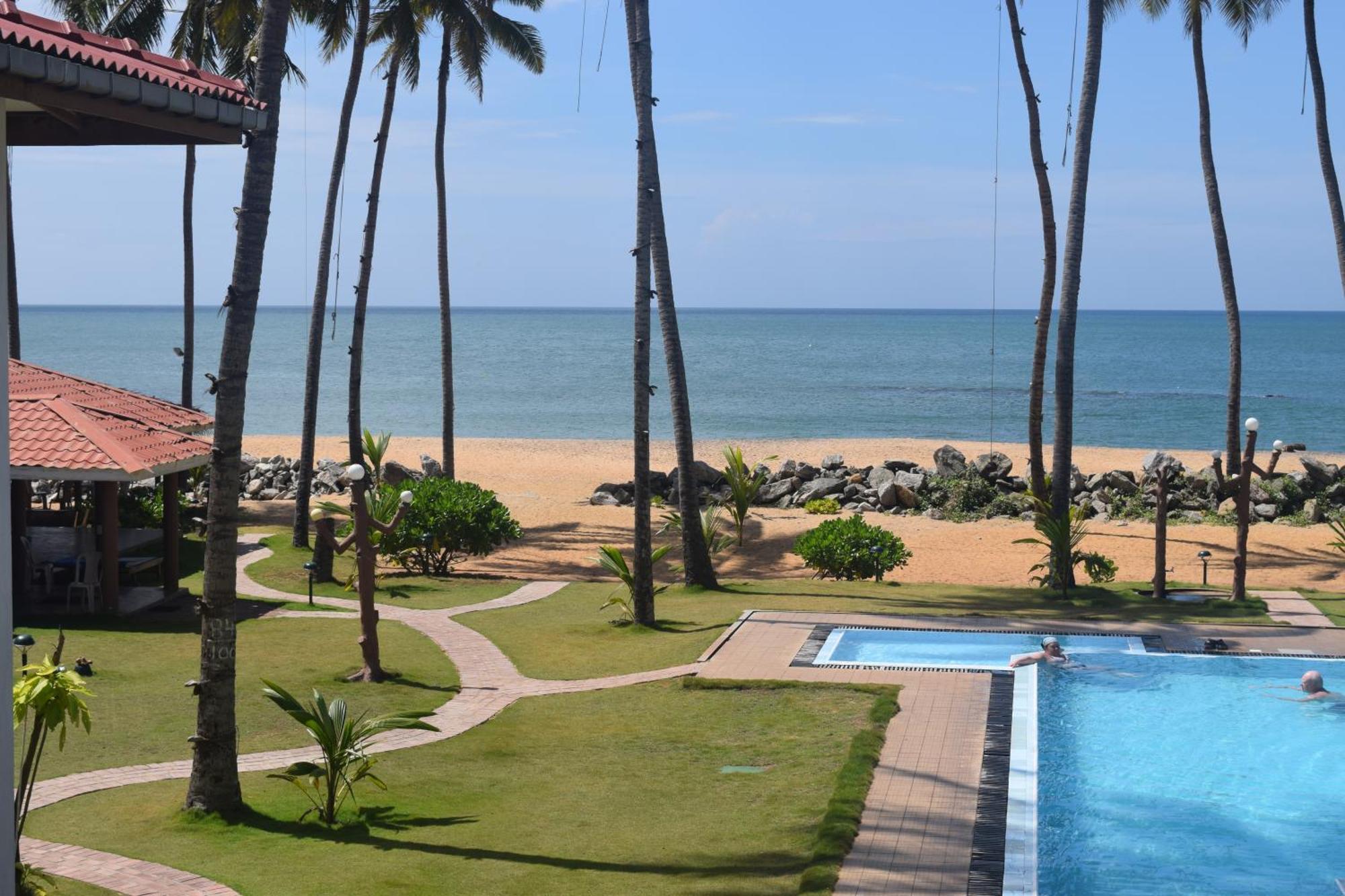 Sanmali Beach Hotel Marawila Buitenkant foto
