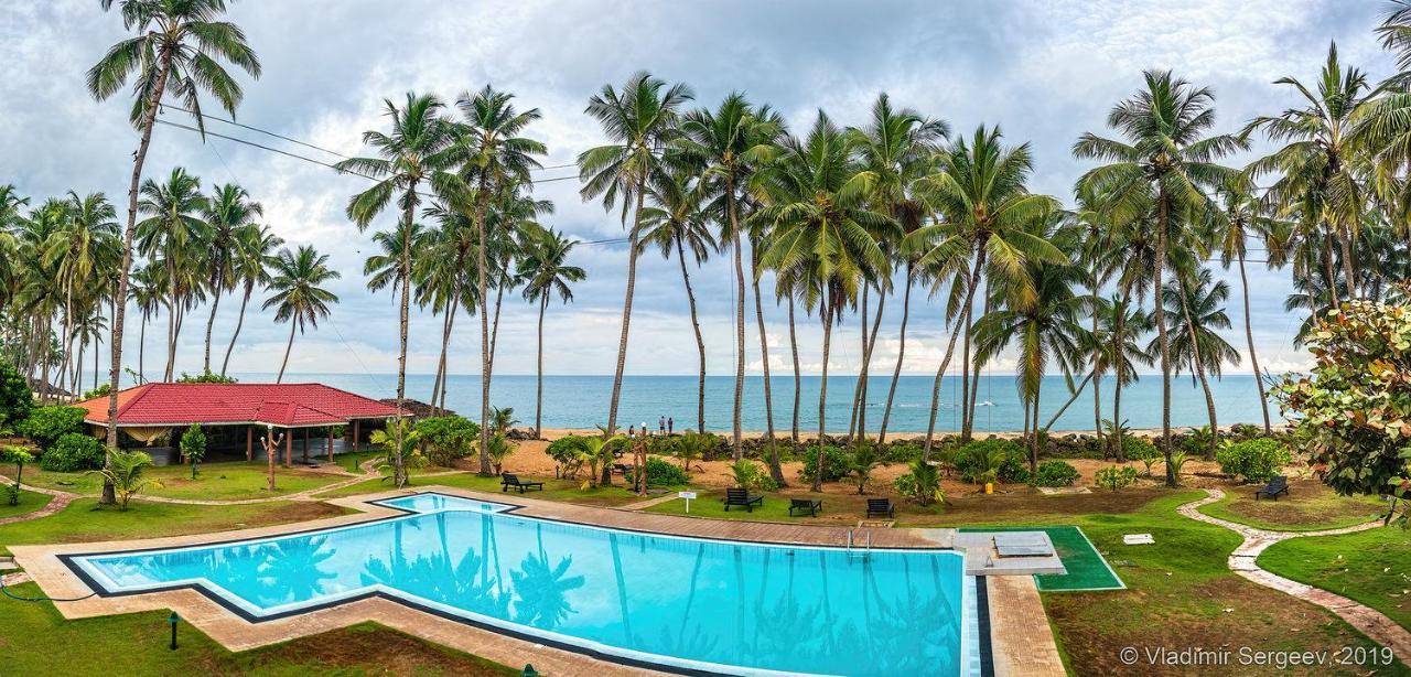 Sanmali Beach Hotel Marawila Buitenkant foto
