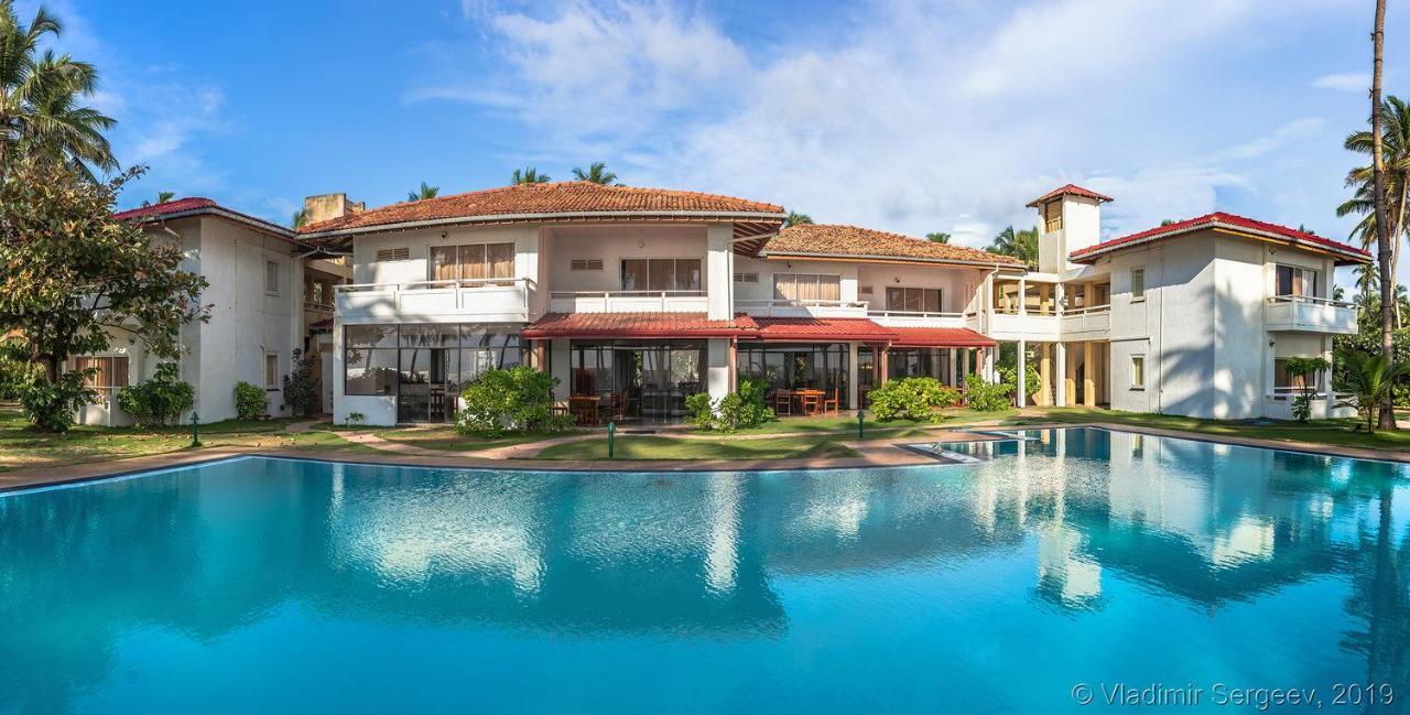 Sanmali Beach Hotel Marawila Buitenkant foto