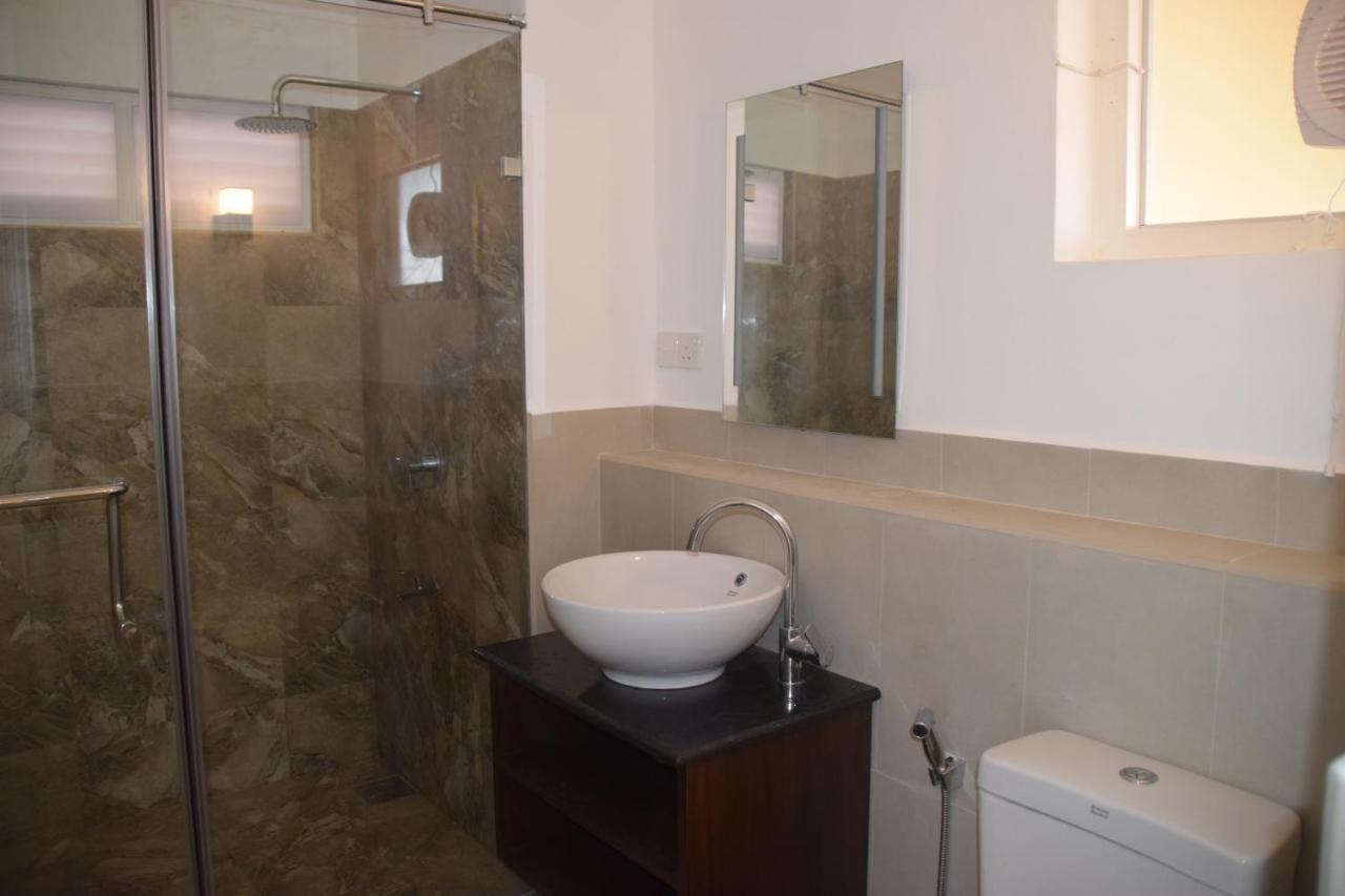 Sanmali Beach Hotel Marawila Buitenkant foto